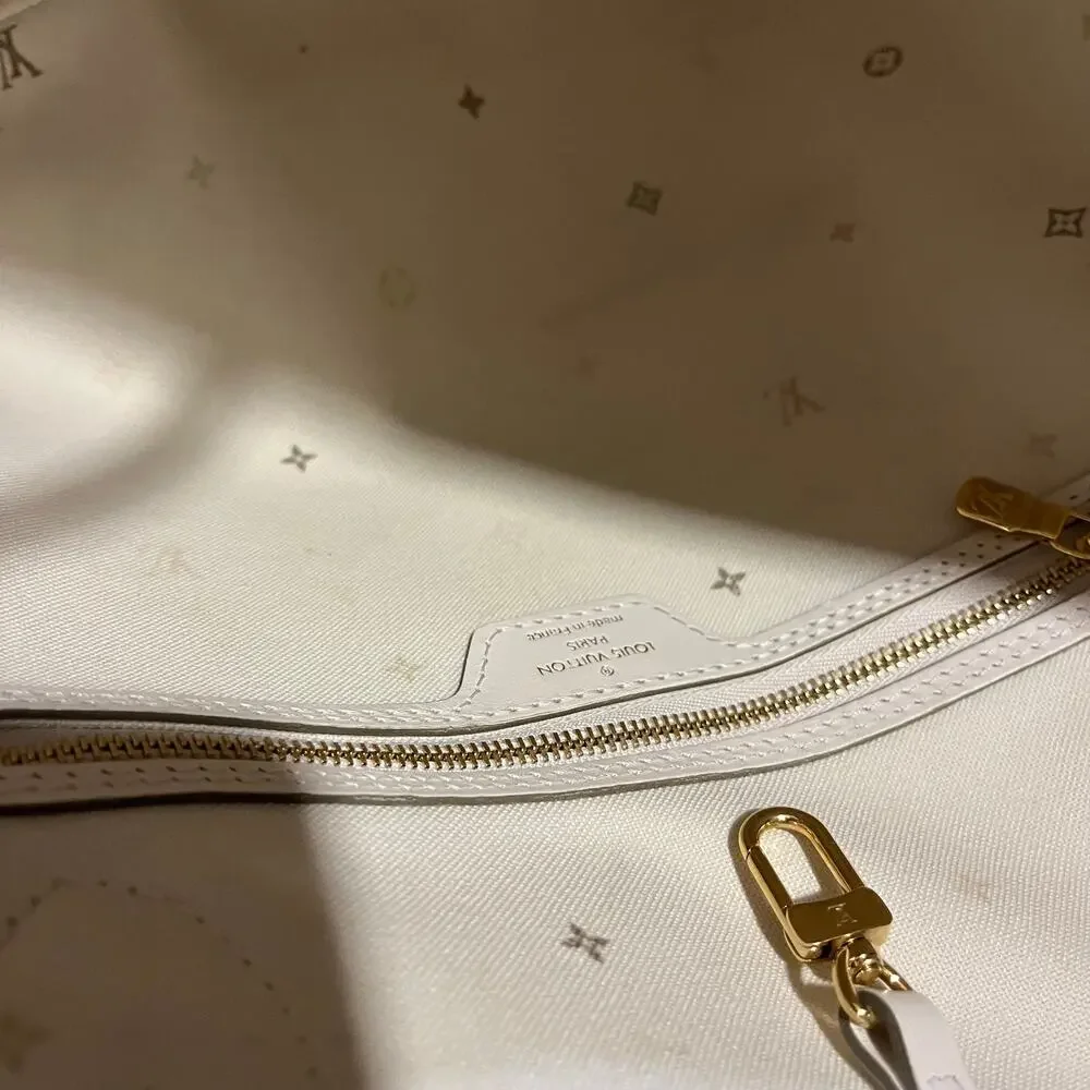 LOUIS VUITTON Neverfull MM Sunset Kaki Spring in the City Monogram Canvas Tote